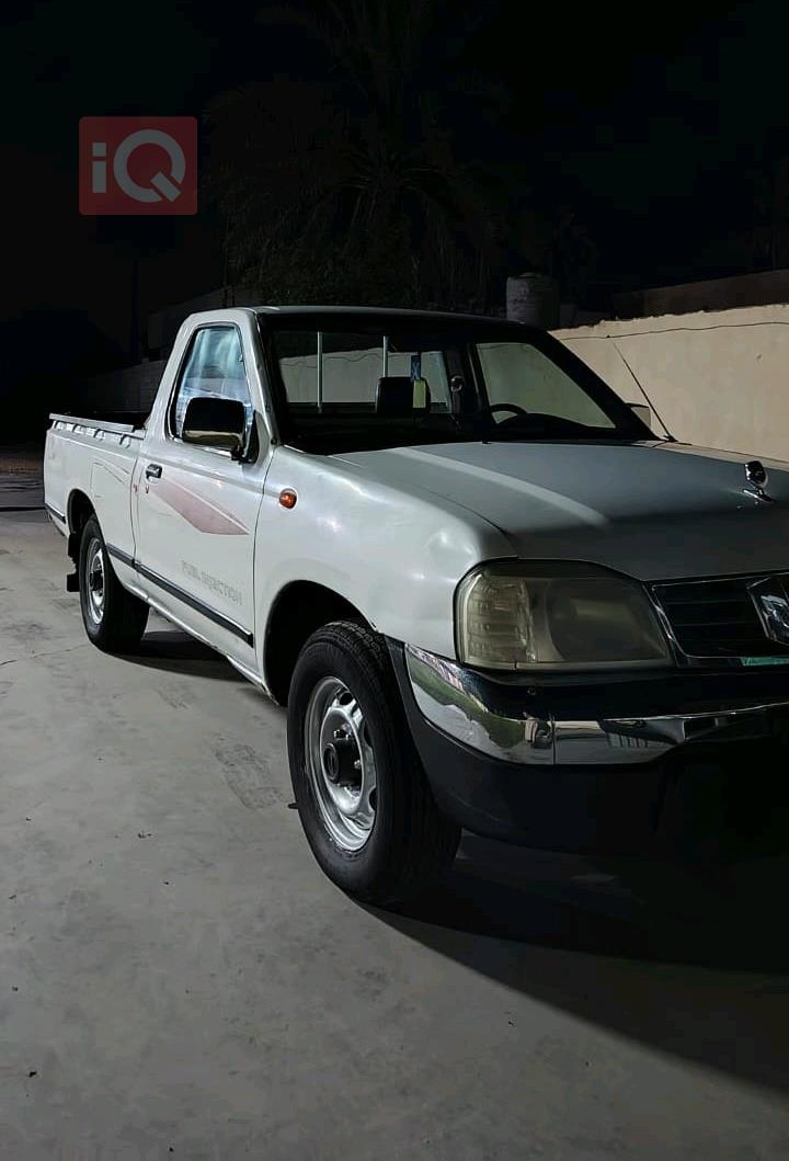 نيسان بيك اب